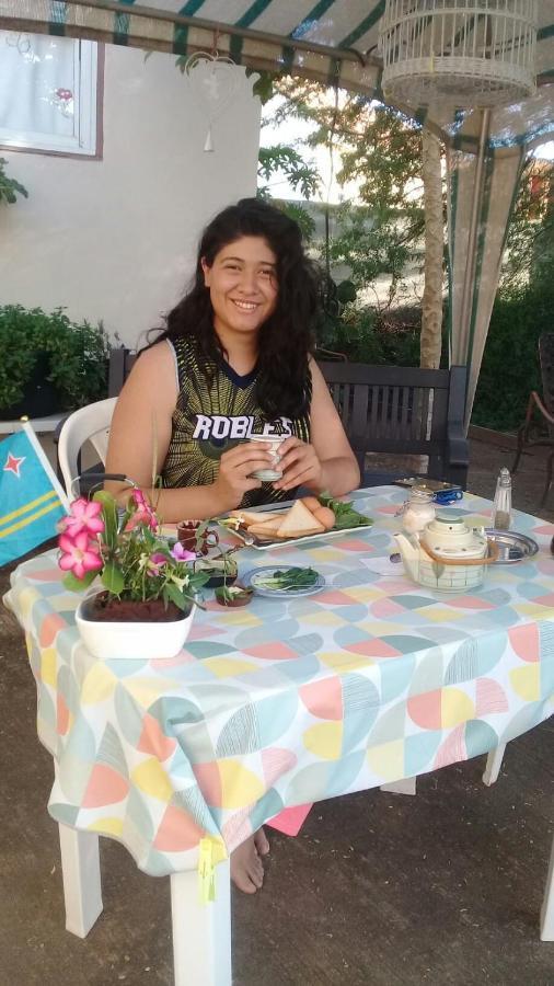 Aruba Backpackers Lägenhet Oranjestad Exteriör bild