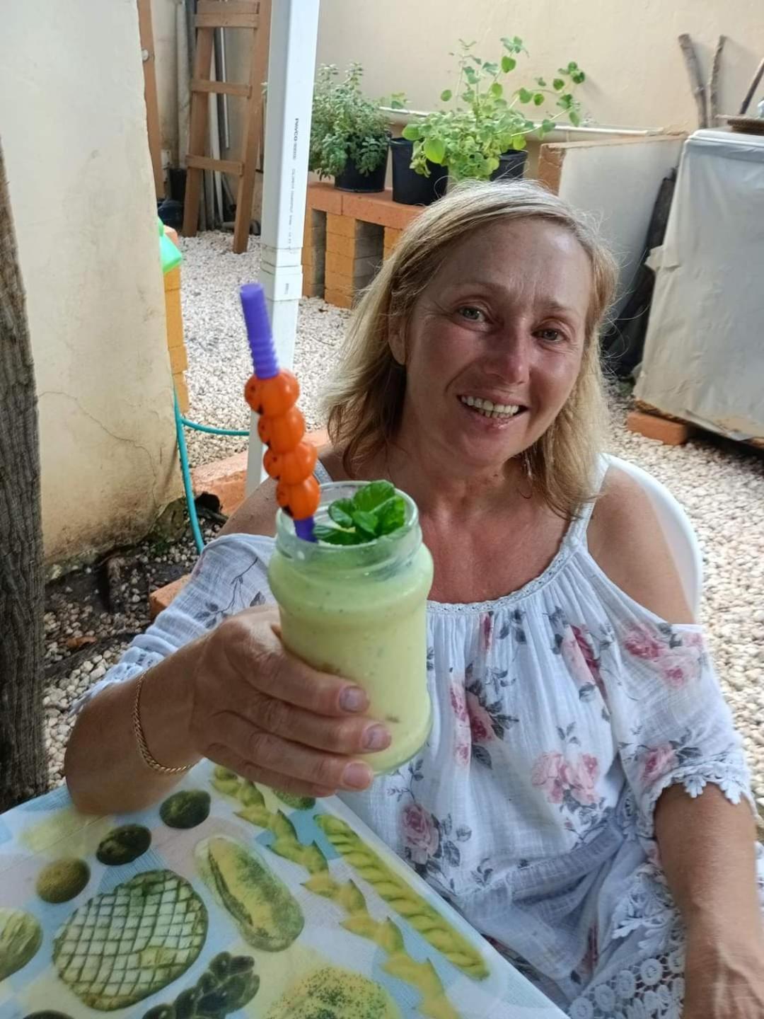 Aruba Backpackers Lägenhet Oranjestad Exteriör bild