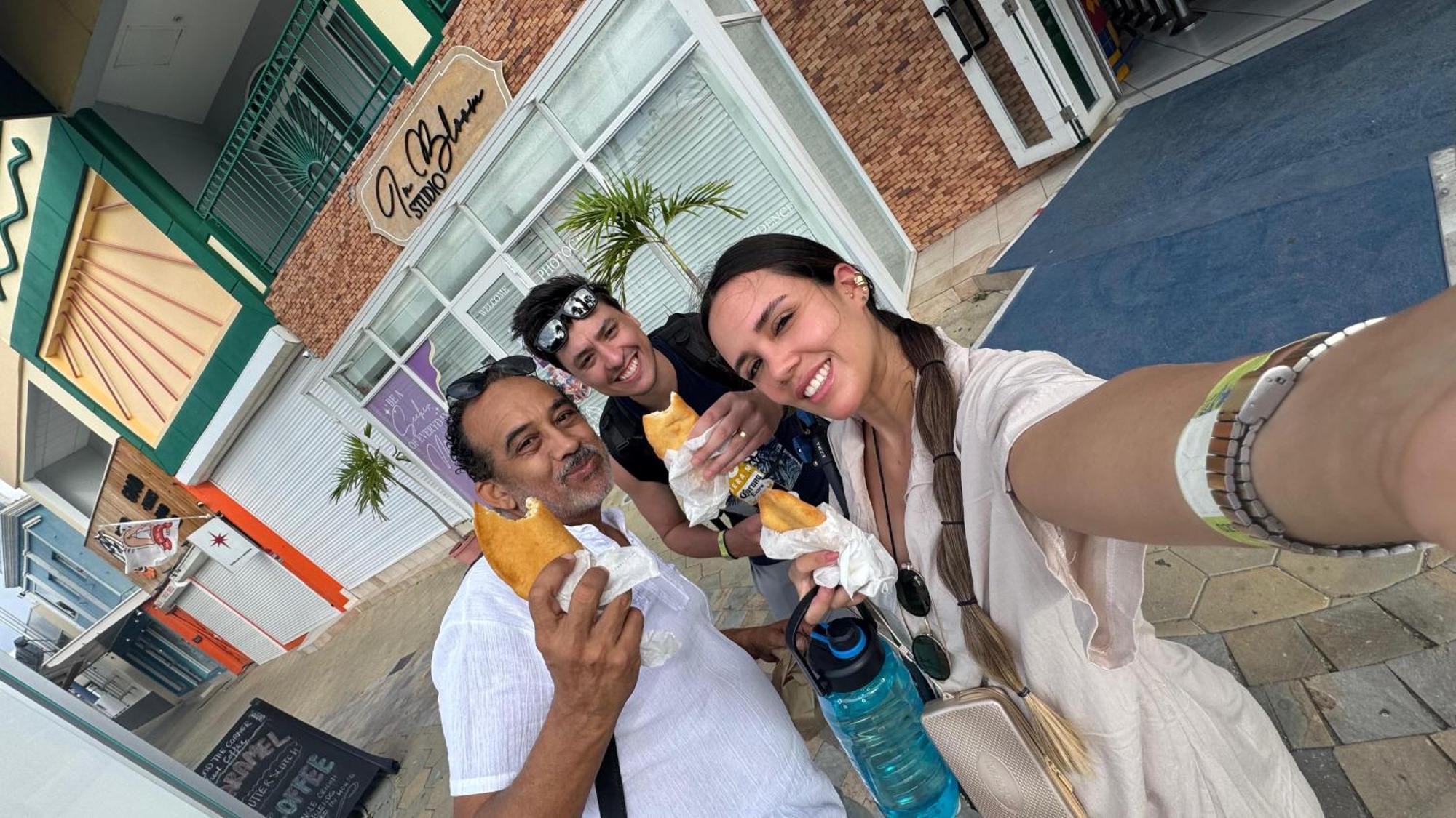 Aruba Backpackers Lägenhet Oranjestad Exteriör bild